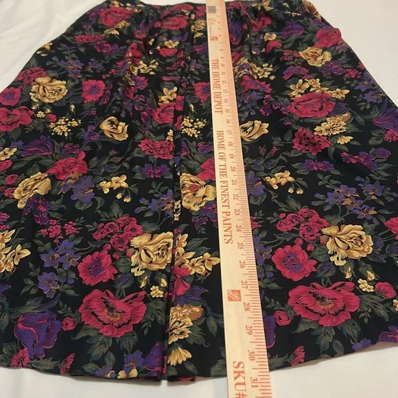 Talbots Floral Women's Skirt - Black, Red, Yellow size 12P - Picture 7 of 8